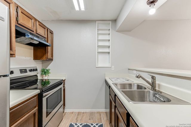 4107 Medical Dr Apt 5208, San Antonio, TX 78229