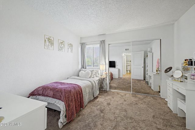 5757 W EUGIE Avenue 2075, Glendale, AZ 85304