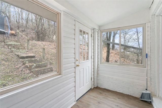2020 Mckinney Rd, Monroeville, PA 15146