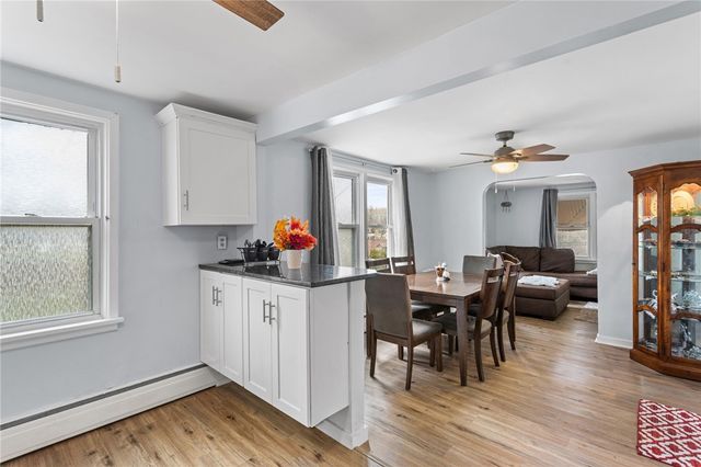 2020 Mckinney Rd, Monroeville, PA 15146