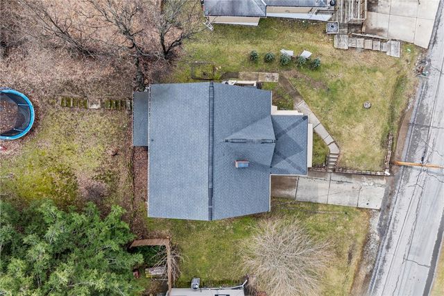 2020 Mckinney Rd, Monroeville, PA 15146