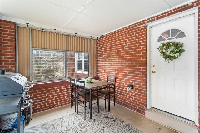 2020 Mckinney Rd, Monroeville, PA 15146