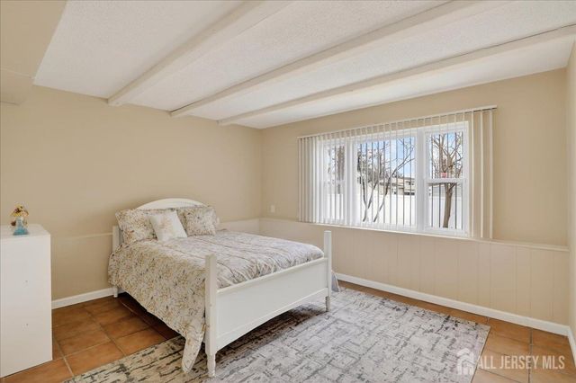 62 Stevens Avenue, Old Bridge, NJ 08857