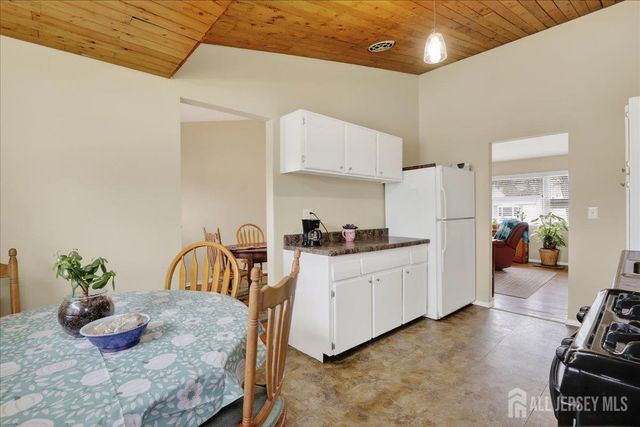 62 Stevens Avenue, Old Bridge, NJ 08857