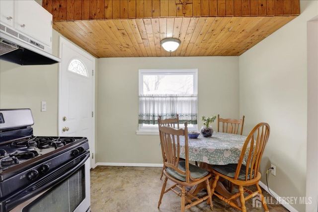 62 Stevens Avenue, Old Bridge, NJ 08857