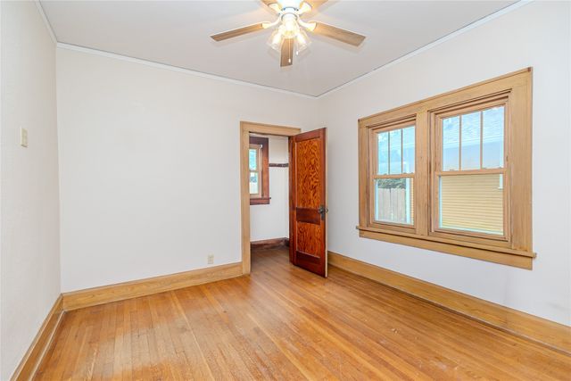 1448 Thompson Avenue, Des Moines, IA 50316