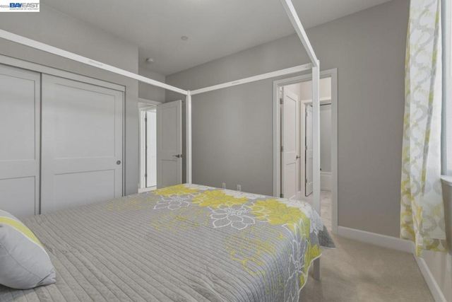 520 Sandalwood Dr, Livermore, CA 94551
