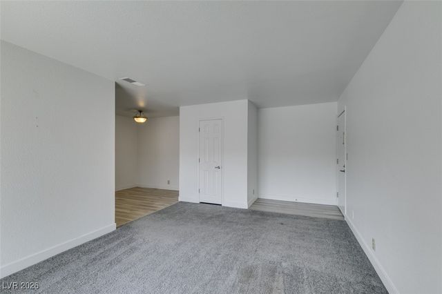 5260 River Glen Drive 268, Las Vegas, NV 89103