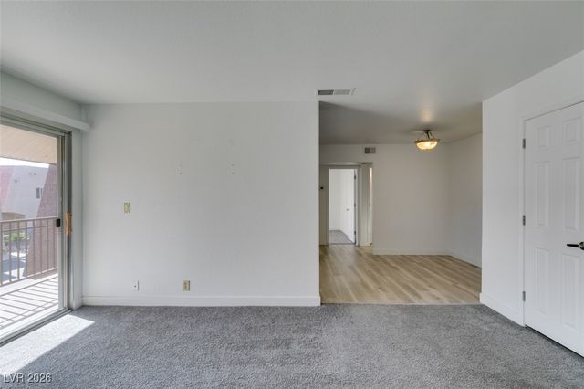 5260 River Glen Drive 268, Las Vegas, NV 89103