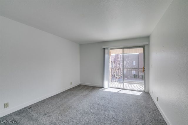 5260 River Glen Drive 268, Las Vegas, NV 89103