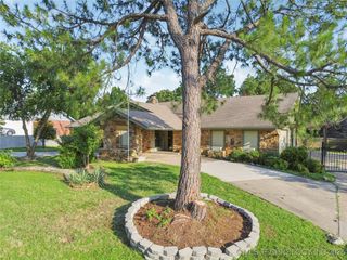 4914 E 75th Street, Tulsa, OK 74136