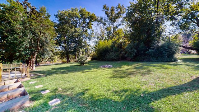 9 Old Highway 31 E 1, Gallatin, TN 37066