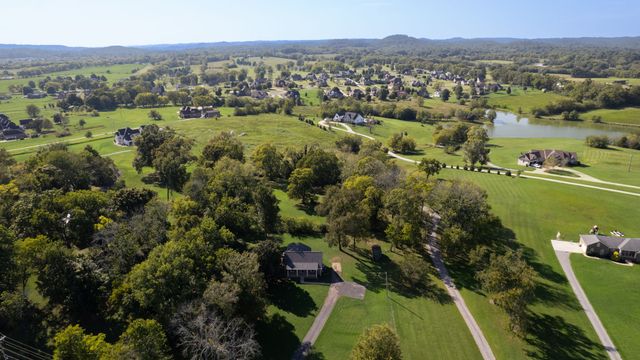 9 Old Highway 31 E 1, Gallatin, TN 37066