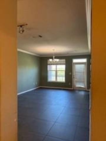 1711 Old Spanish Trail 221, Houston, TX 77054