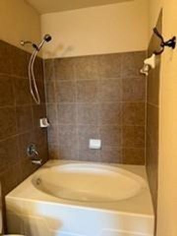 1711 Old Spanish Trail 221, Houston, TX 77054