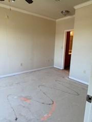 1711 Old Spanish Trail 221, Houston, TX 77054