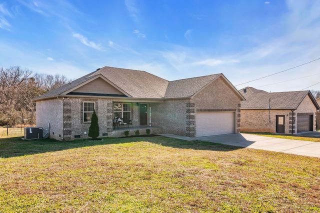 107 Smithfield Dr, Shelbyville, TN 37160