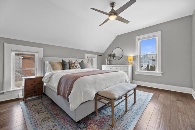 2013 N Booth STREET, Milwaukee, WI 53212