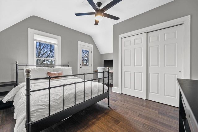 2013 N Booth STREET, Milwaukee, WI 53212