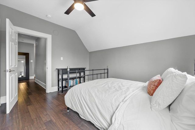 2013 N Booth STREET, Milwaukee, WI 53212