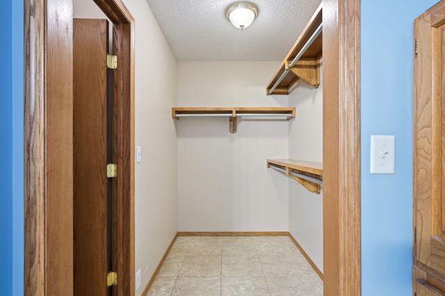 10622 W Bluewater Ct, Clearwater, KS 67026