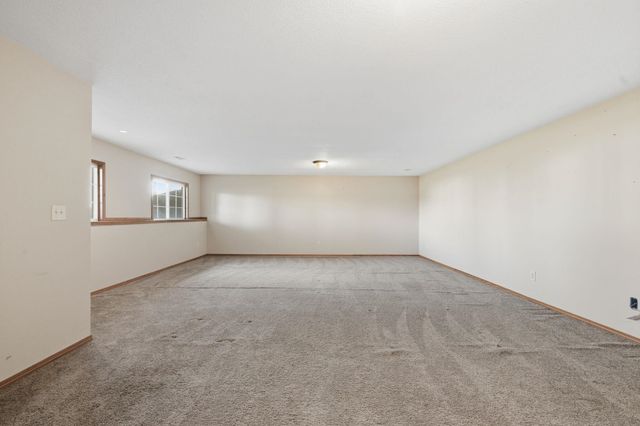 10622 W Bluewater Ct, Clearwater, KS 67026