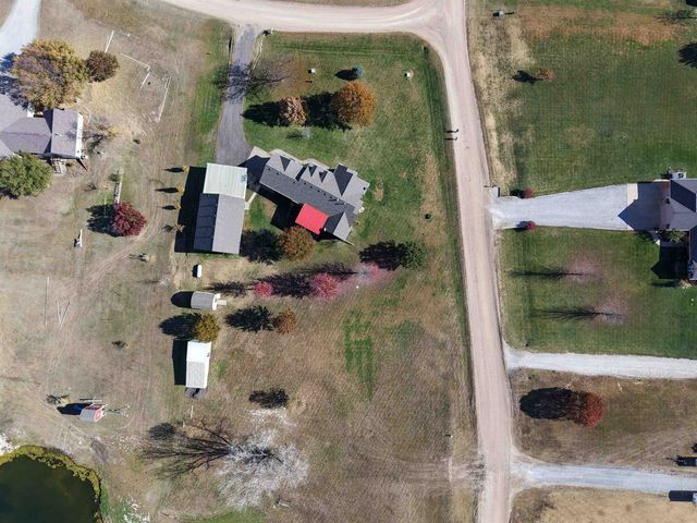 10622 W Bluewater Ct, Clearwater, KS 67026