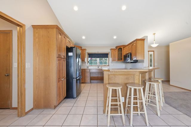 10622 W Bluewater Ct, Clearwater, KS 67026