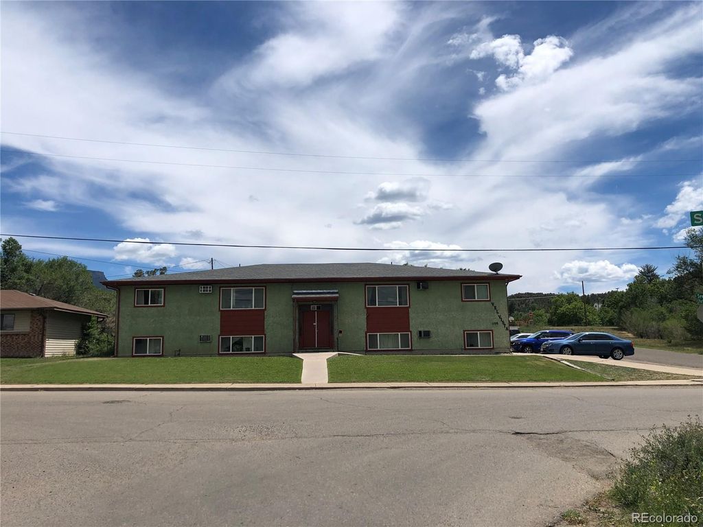 Image 2 of property listing at 1108 E 7th Street, Trinidad, CO 81082