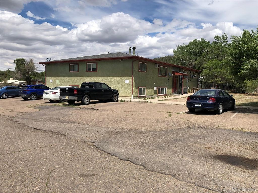 Image 6 of property listing at 1108 E 7th Street, Trinidad, CO 81082