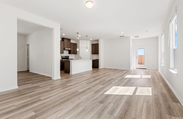 15620 Bonito Loop, San Antonio, TX 78253