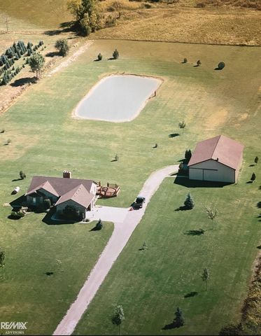8223 Meisner Road, Casco, MI 48064