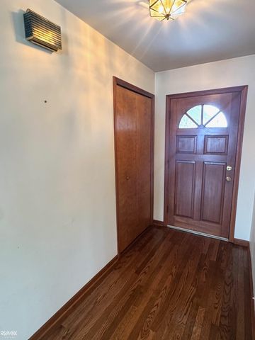 8223 Meisner Road, Casco, MI 48064