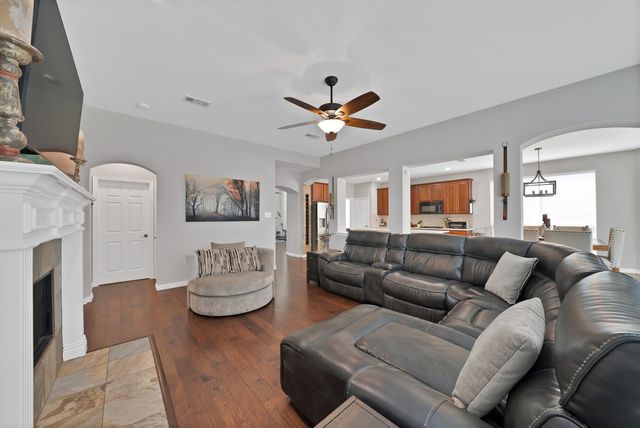 2210 Hillary Trail, Mansfield, TX 76063