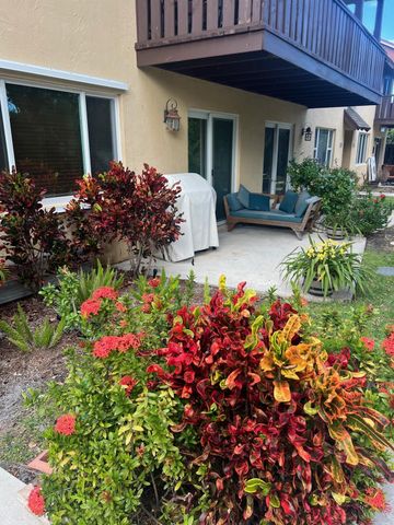 312 Southwind Dr, North Palm Beach, FL 33408