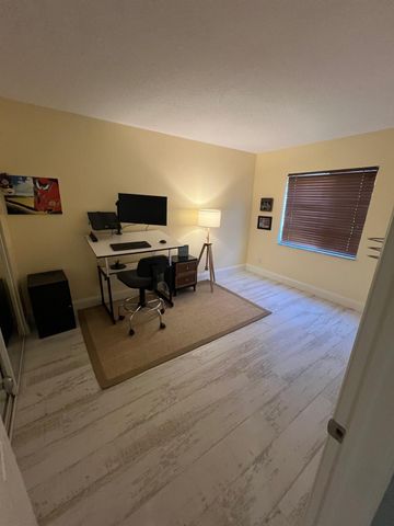 312 Southwind Dr, North Palm Beach, FL 33408