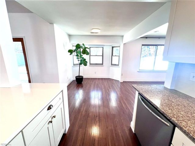 5069 Holly Farms DR, Virginia Beach, VA 23462