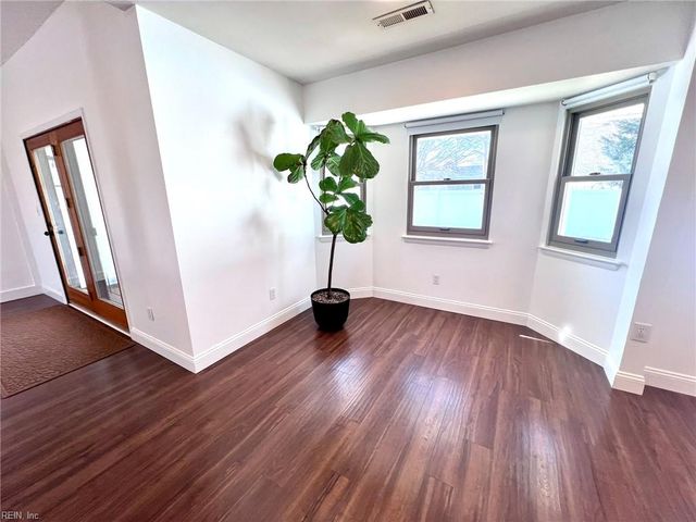 5069 Holly Farms DR, Virginia Beach, VA 23462