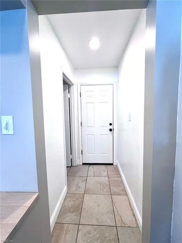 5069 Holly Farms DR, Virginia Beach, VA 23462