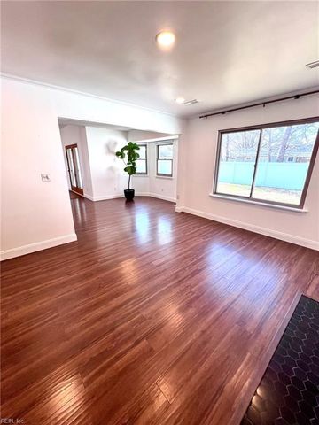 5069 Holly Farms DR, Virginia Beach, VA 23462