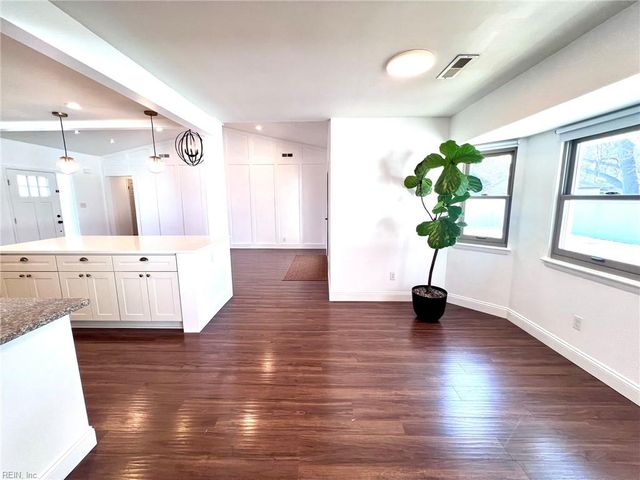 5069 Holly Farms DR, Virginia Beach, VA 23462