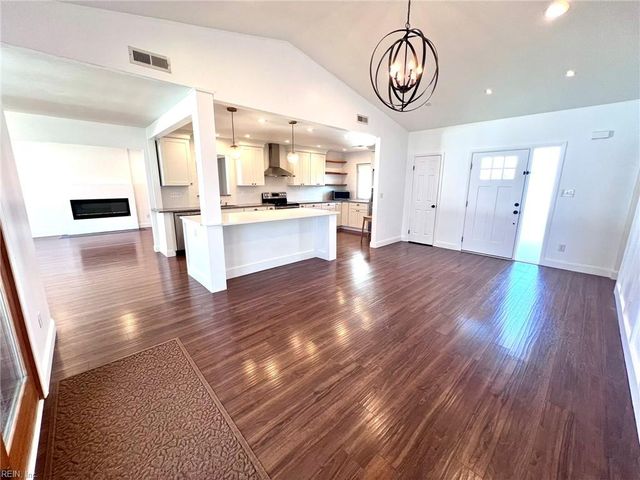 5069 Holly Farms DR, Virginia Beach, VA 23462