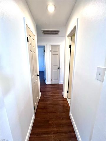 5069 Holly Farms DR, Virginia Beach, VA 23462