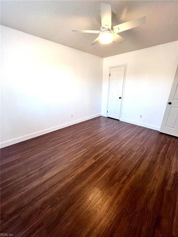 5069 Holly Farms DR, Virginia Beach, VA 23462