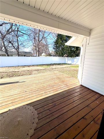 5069 Holly Farms DR, Virginia Beach, VA 23462