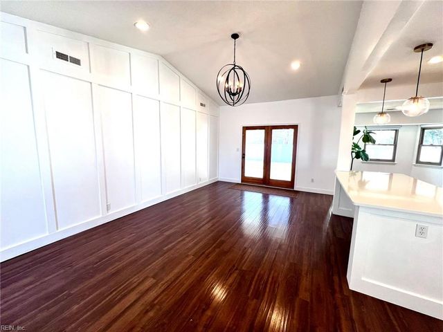 5069 Holly Farms DR, Virginia Beach, VA 23462