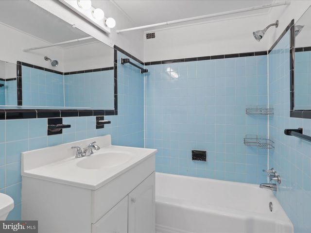 1200 S ARLINGTON RIDGE RD #509, Arlington, VA 22202