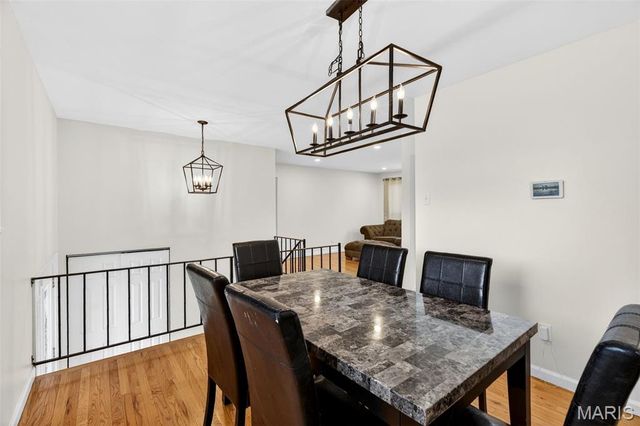 2165 E Humes Lane, Florissant, MO 63033