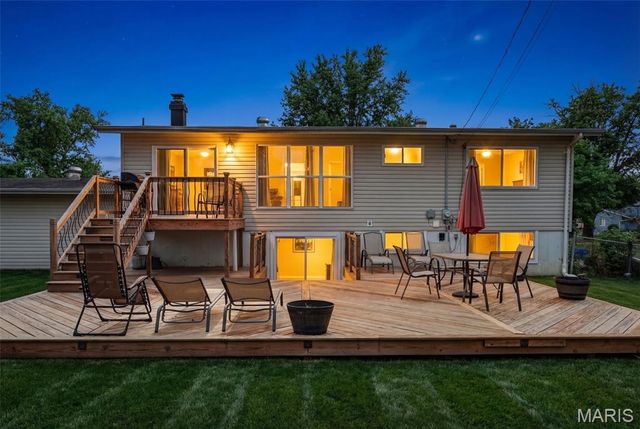 2165 E Humes Lane, Florissant, MO 63033