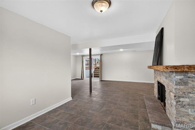 2165 E Humes Lane, Florissant, MO 63033